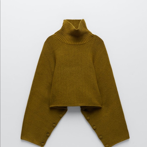 Zara Sweaters - Knit sweater